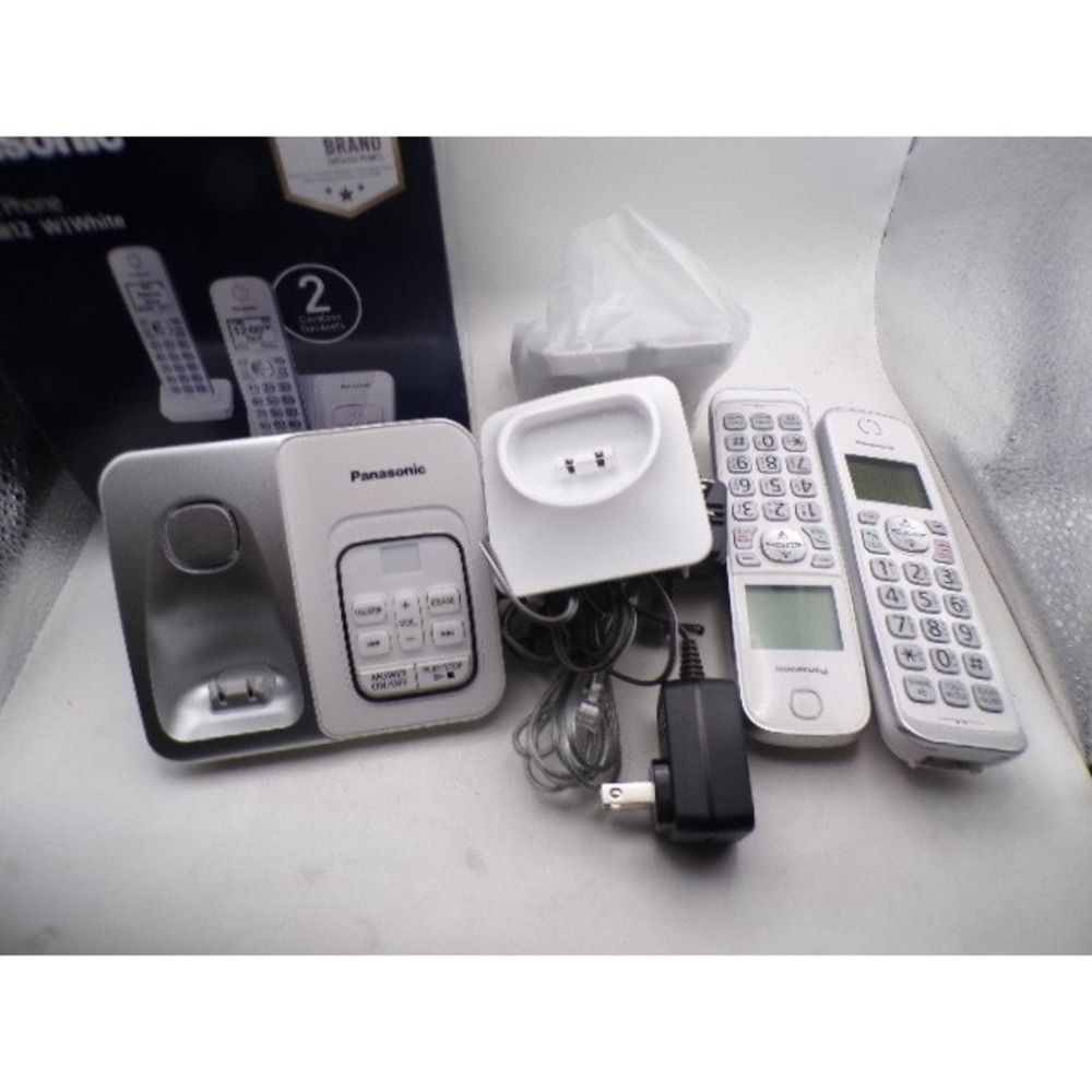 Panasonic KX-TG3812 Cordless Phone System 2 Handsets Answering Machine Works
